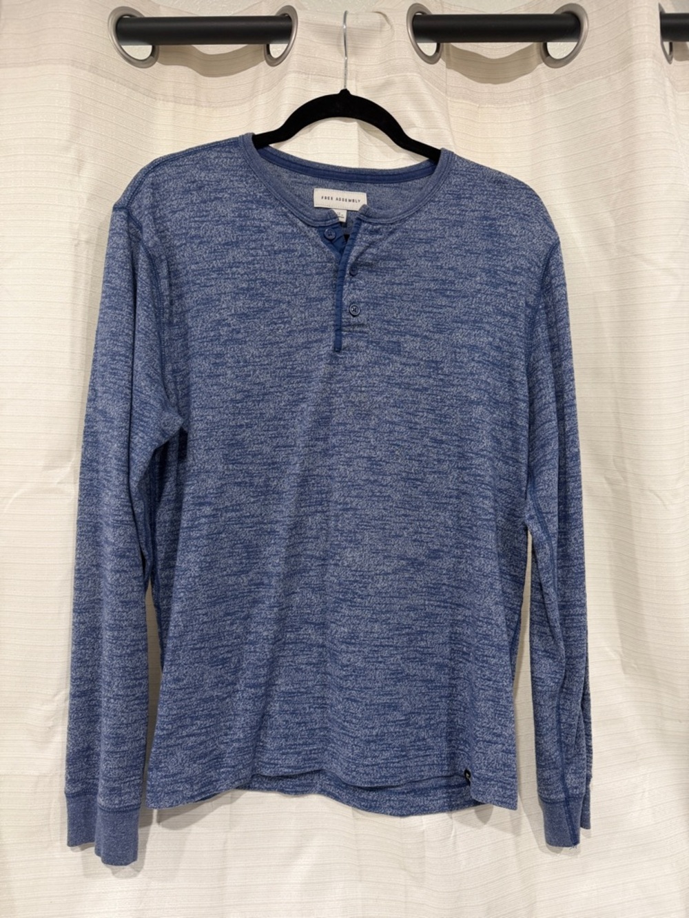 Free Assembly Men's Blue Heather Long-Sleeve Henley